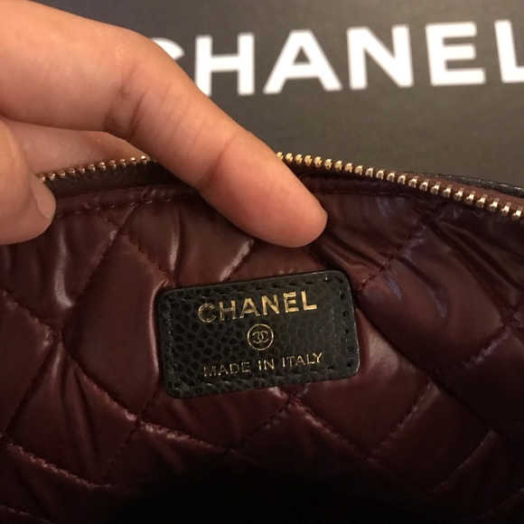 ❌SOLD❌Chanel O case clutch - Picture 3 of 7